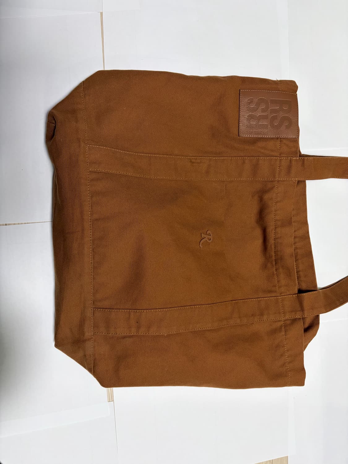 라프시몬스 raf simons 코튼 토트백 브라운 판매합니다 상품이미지3