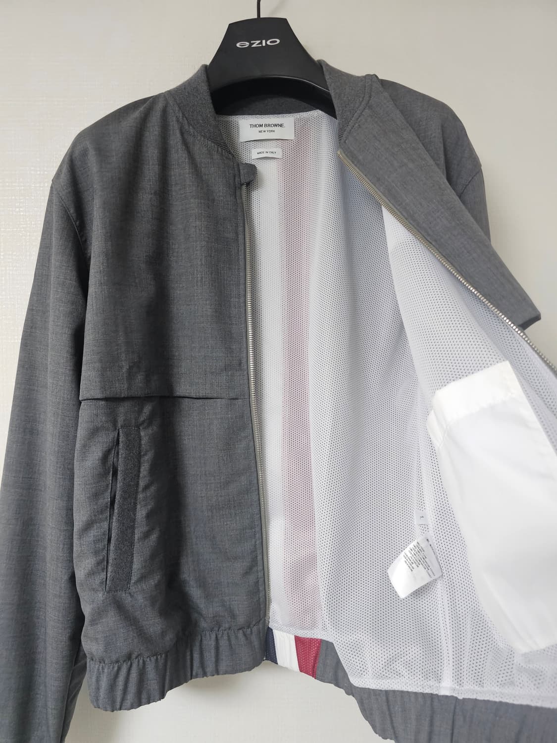 톰브라운 빅 백삼선 울 블루종 점퍼(1/95~100/새상품급) 상품이미지4