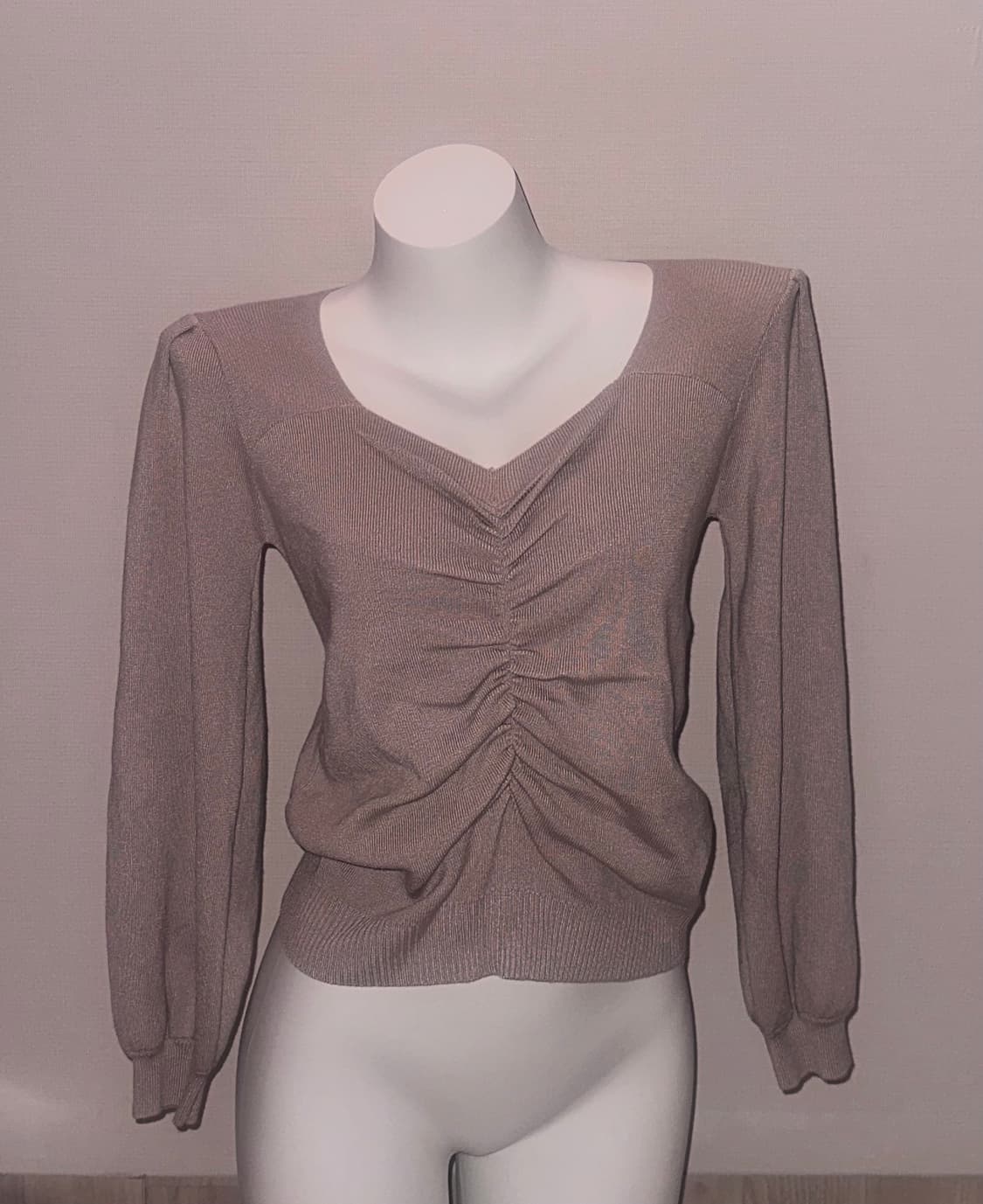 잉그니 모카라벤더베이지  셔링 니트 상품이미지1