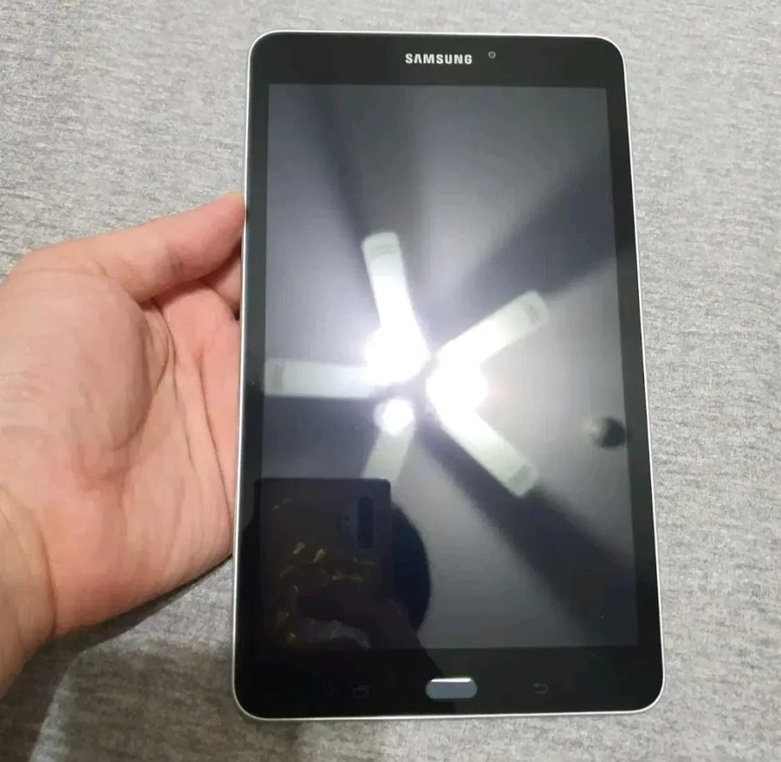 삼성 갤럭시 탭 A (2017) SM-T380 32기가 wifi 상품이미지1