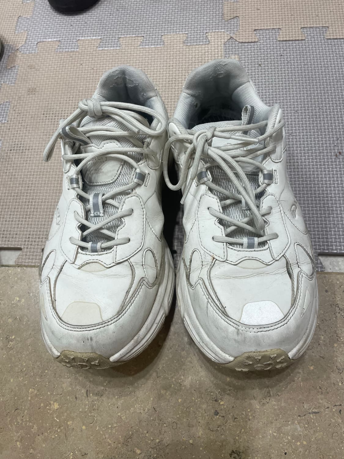 디스커버리 discovery 운동화 270 상품이미지2