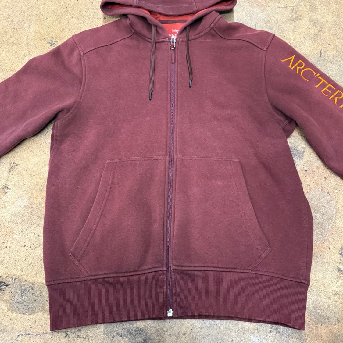 아크테릭스 버건디 후드집업  상품이미지3
