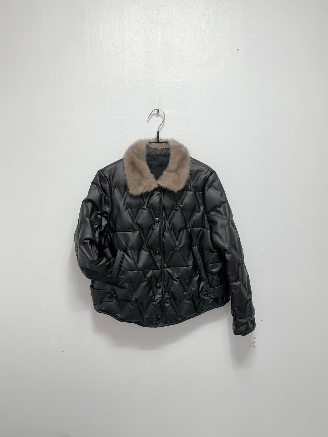 DEJANU 밍크 카라 퀄팅 다운자켓 상품이미지2