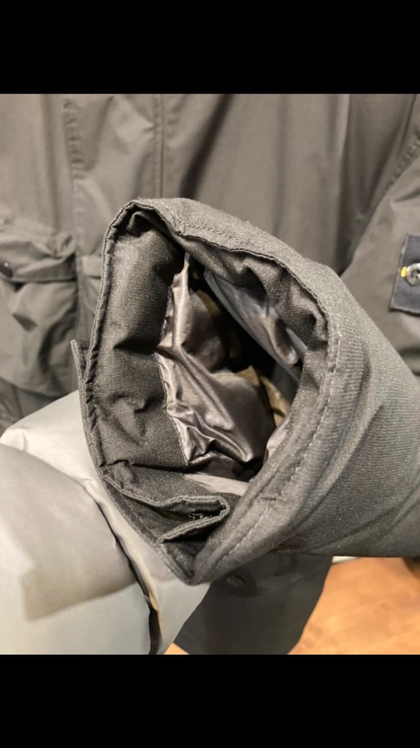 스톤아일랜드 립스탑 고어텍스 패딩 상품이미지2