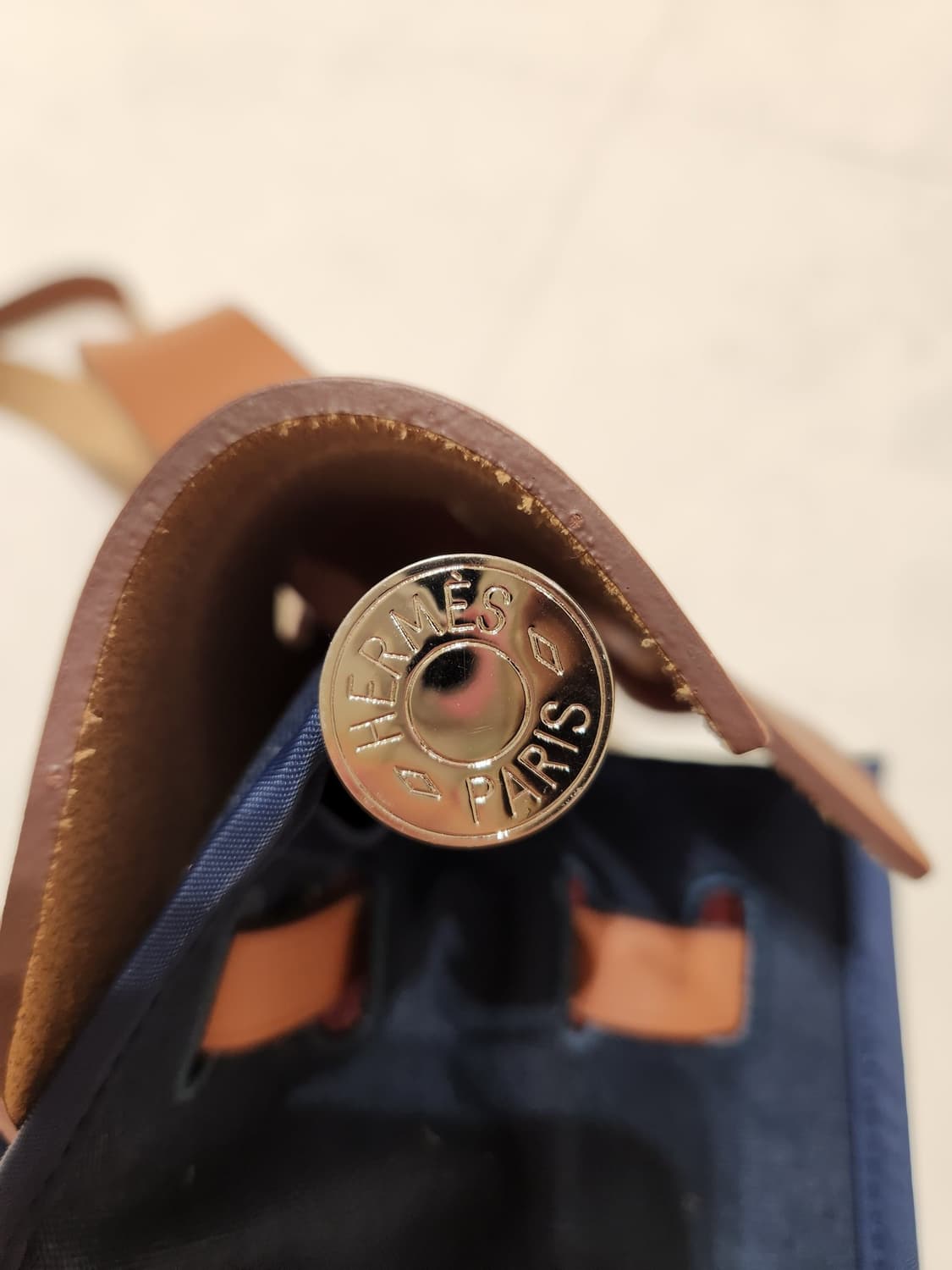 에르백 Herbag 31사이즈 네이비 카멜 안감 핑크 상품이미지5