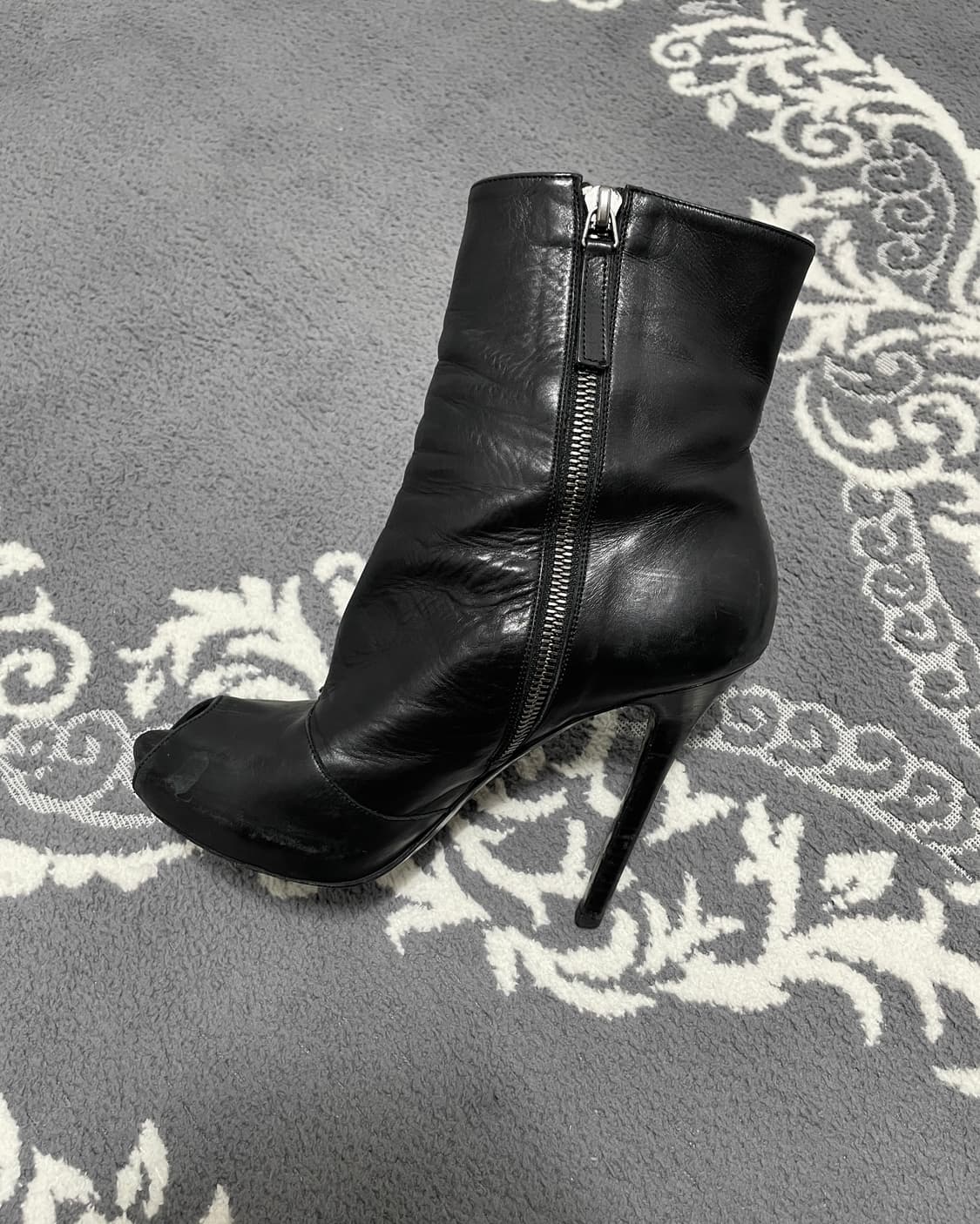 Alexander MQ Peep-Toe Leather Boots 상품이미지4