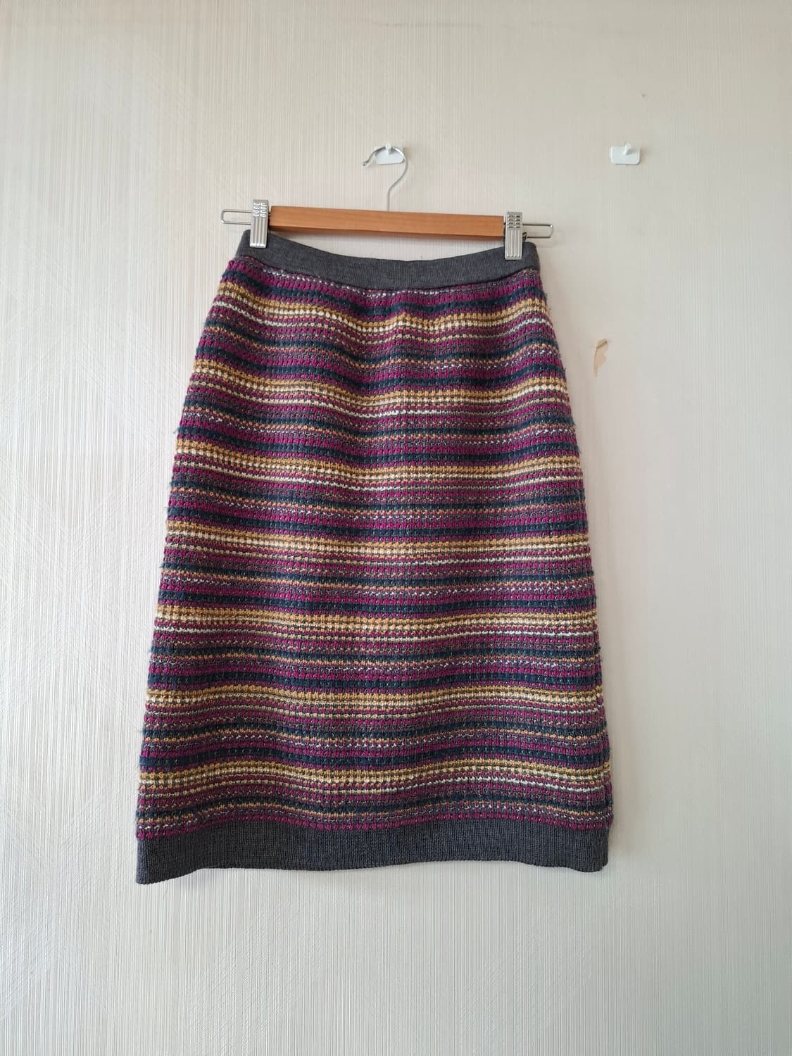 입생로랑 정품 니트 미디스커트  상품이미지1