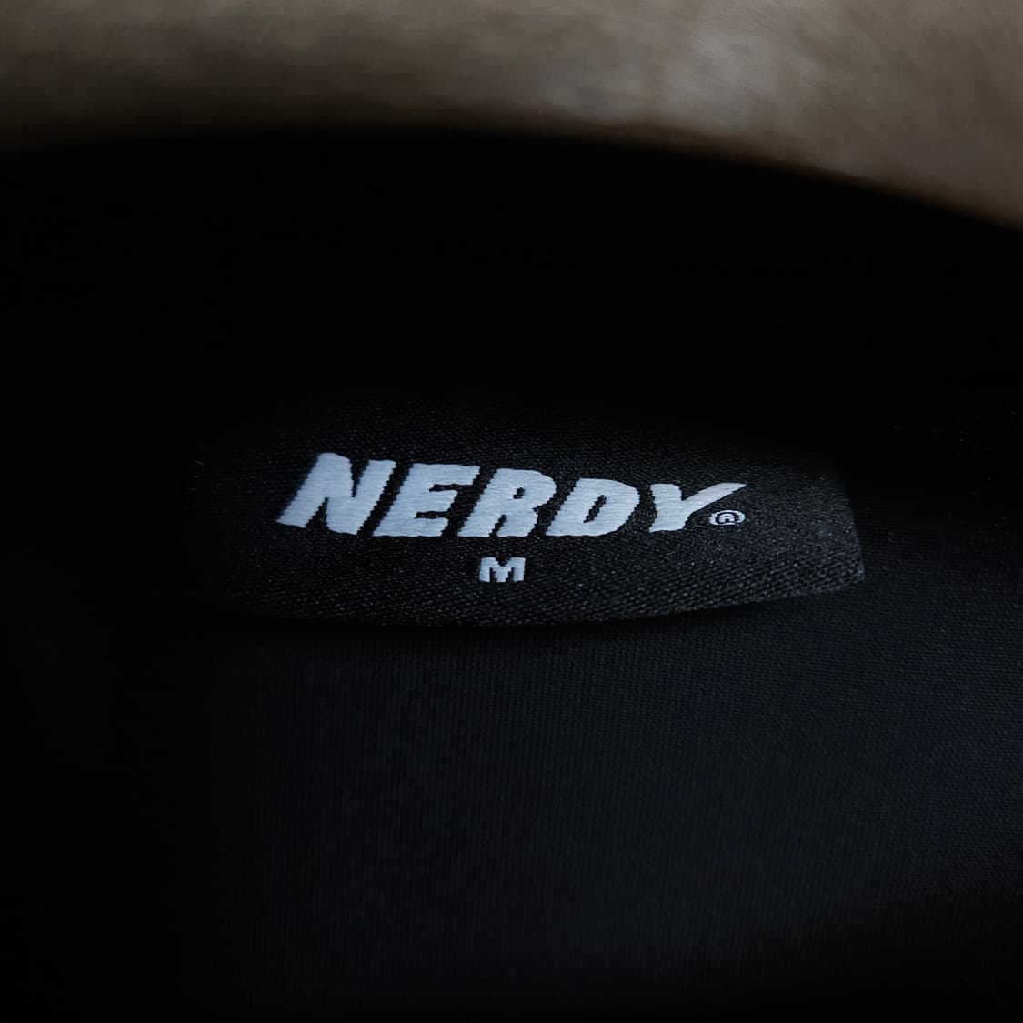 M ) 널디 벨벳 연보라 블랙 맨투맨 상품이미지5