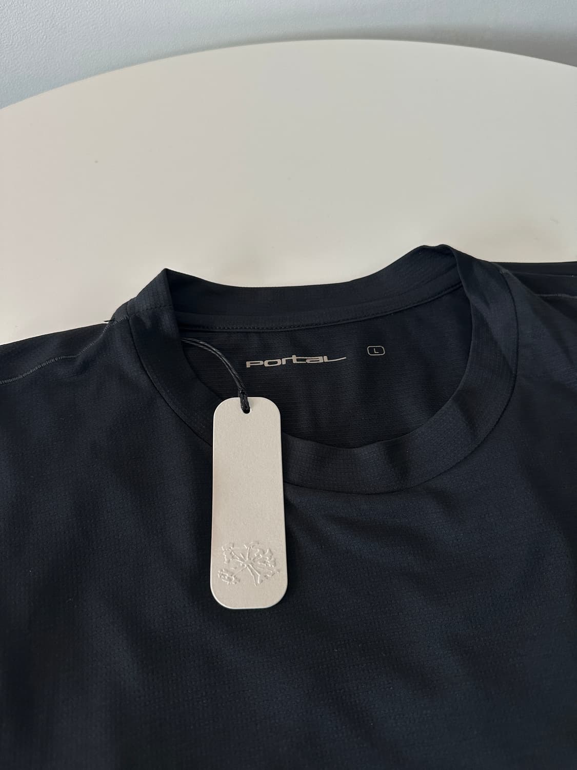 portal lateral peak t-shirt black beauty 상품이미지2