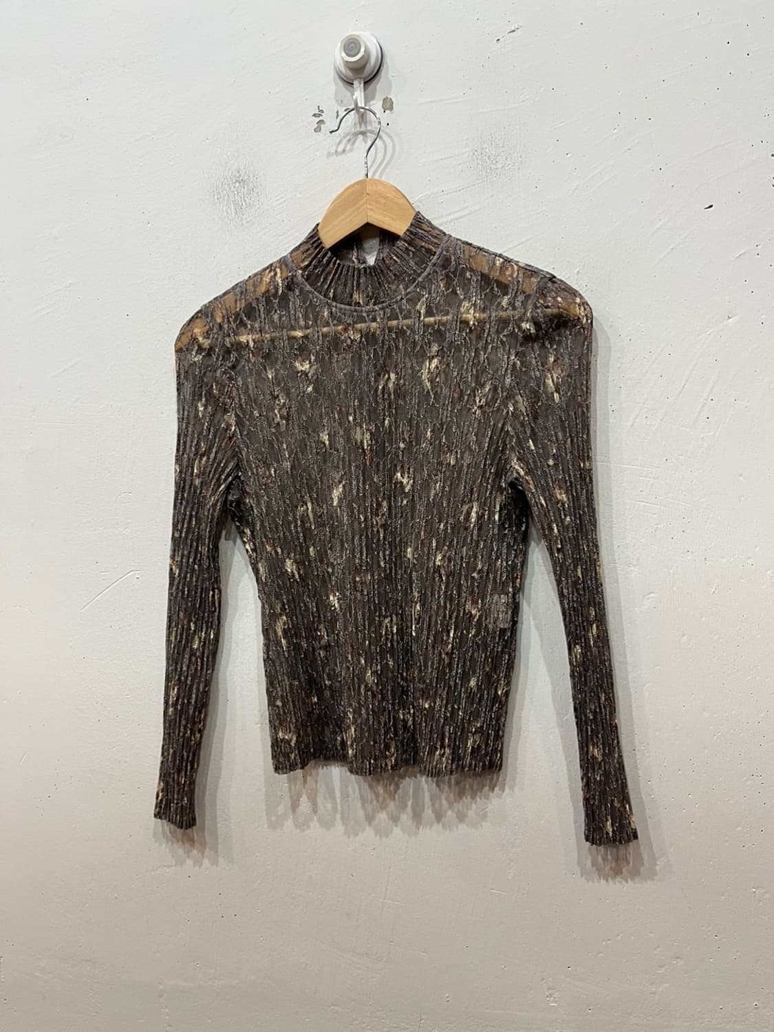 Made in JAPAN 씨스루 플리츠 탑  상품이미지1