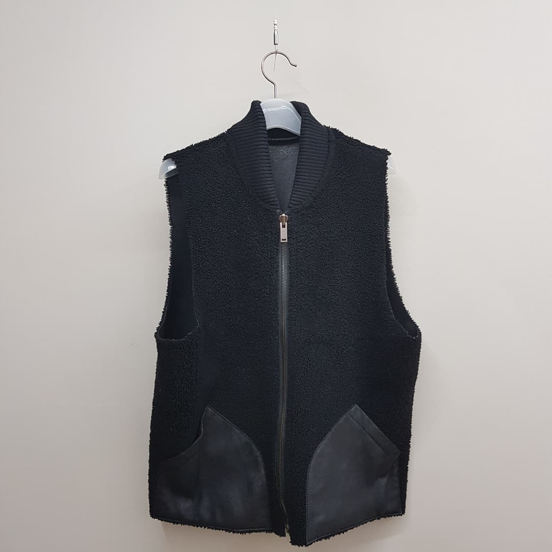 비이커 BAKER 양모 리버시블 무스탕 베스트 2사이즈 상품이미지4