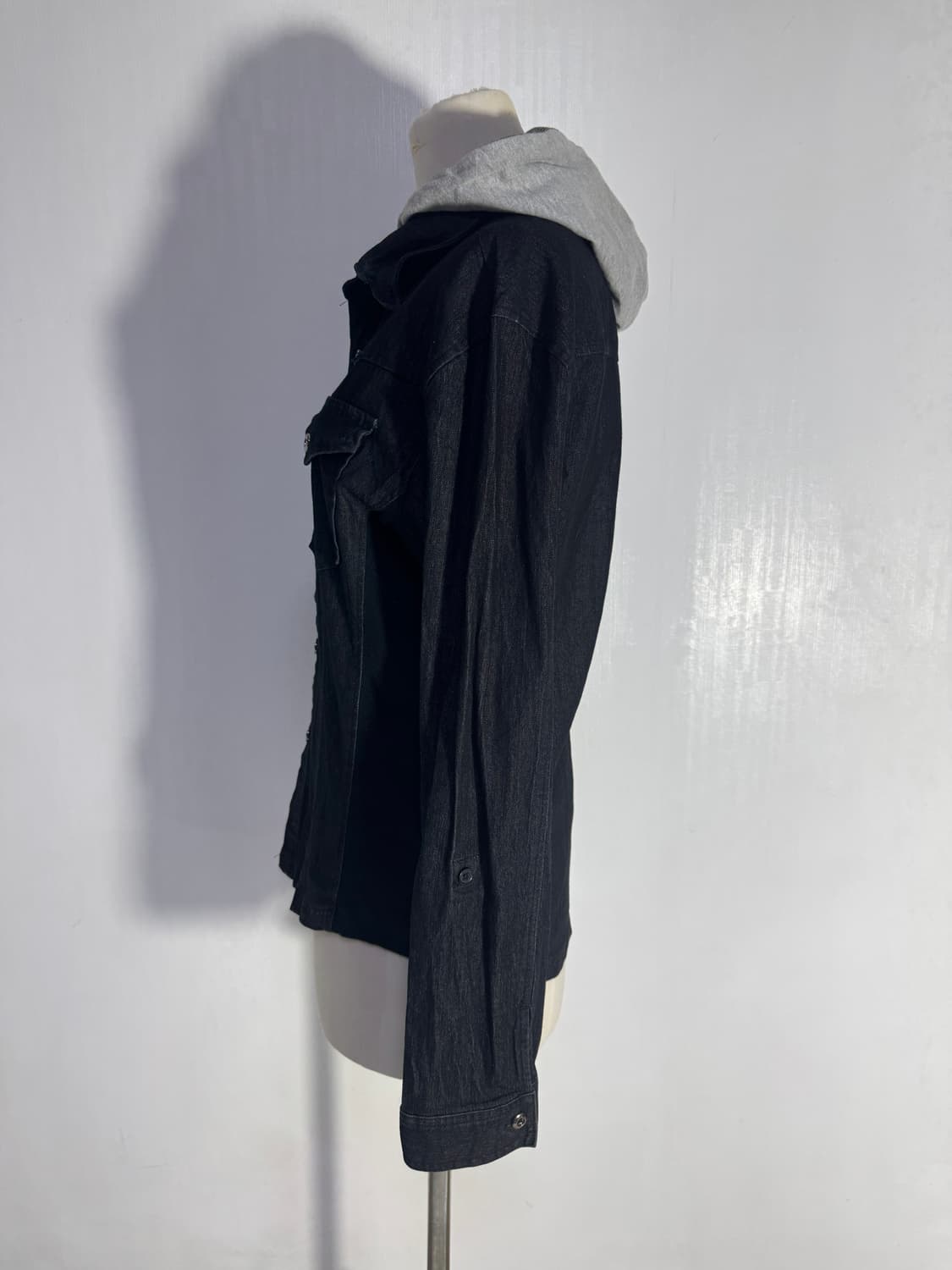 시멘틱 디자인 후드 데님 셔츠 자켓 상품이미지3