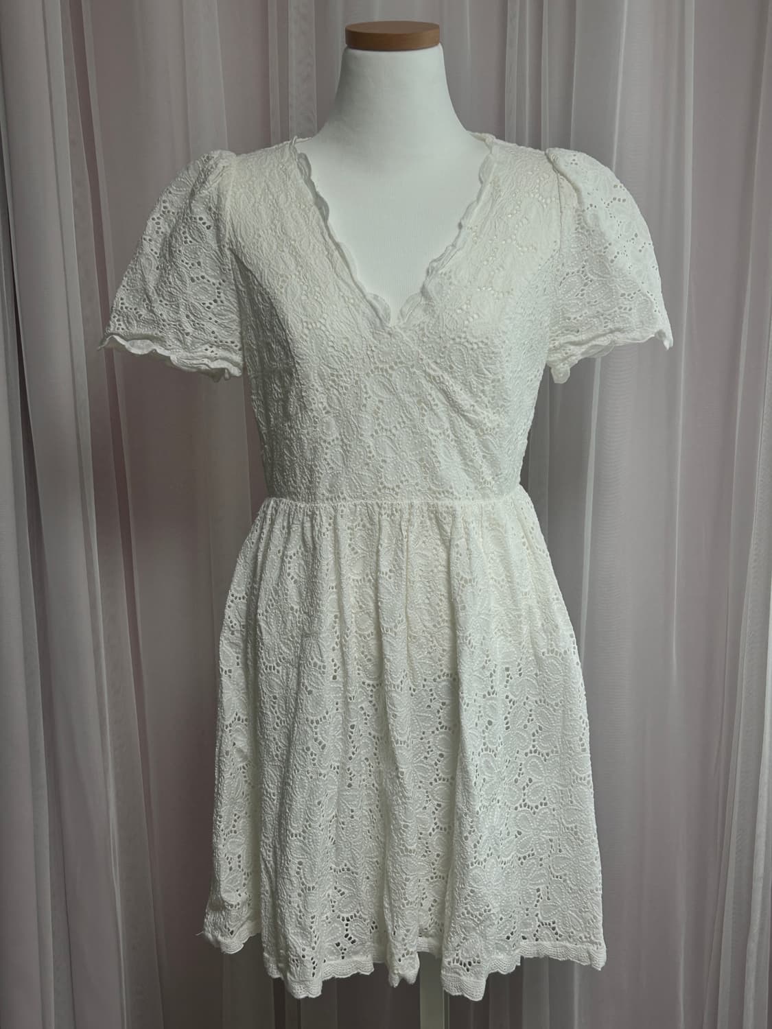 쎄무아듀 White Lace Dress 화이트 레이스 미니 드레스  상품이미지1