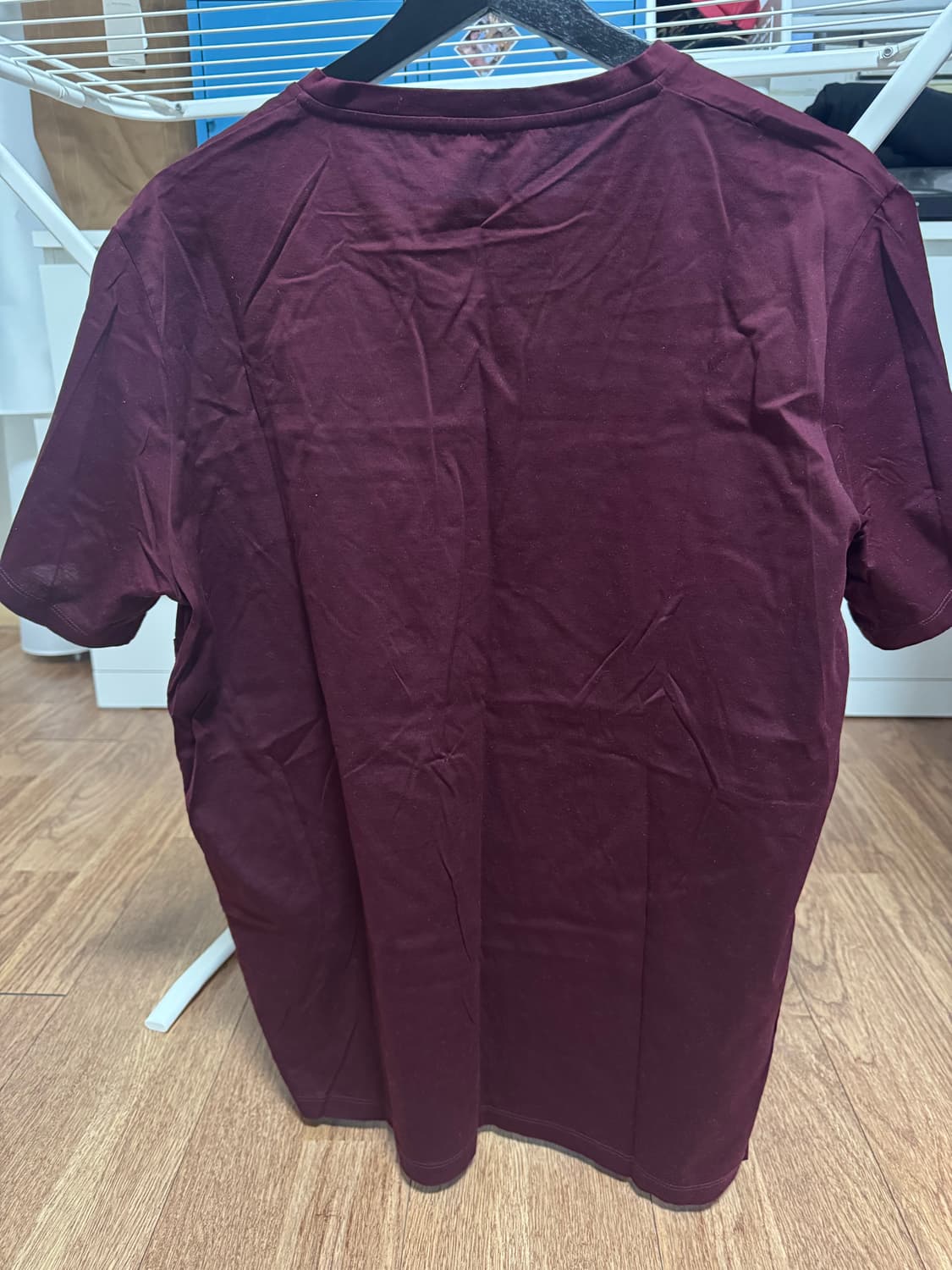 프라다 포켓티셔츠 버건디컬러 팝니다 상품이미지3