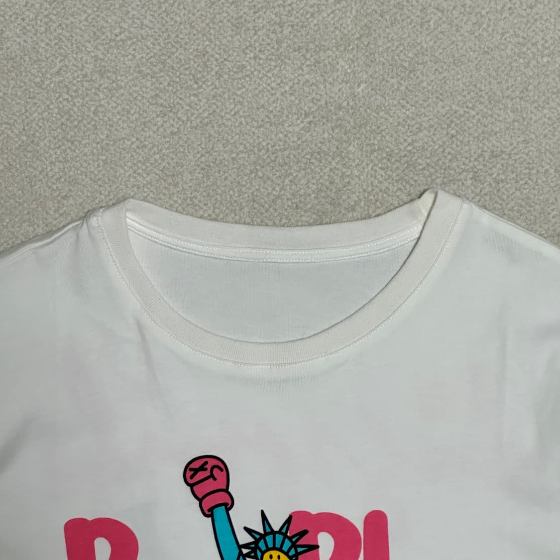 그래픽 라운드넥 반팔티셔츠 상품이미지5