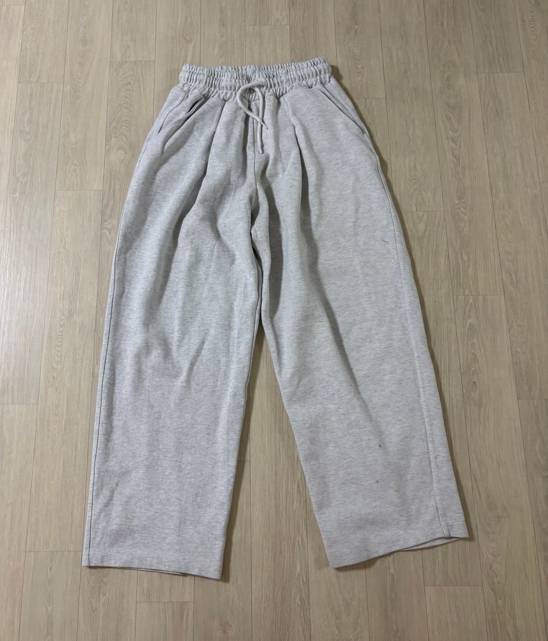 데일리 라이트 그레이 와이드 트레이닝 팬츠 상품이미지1