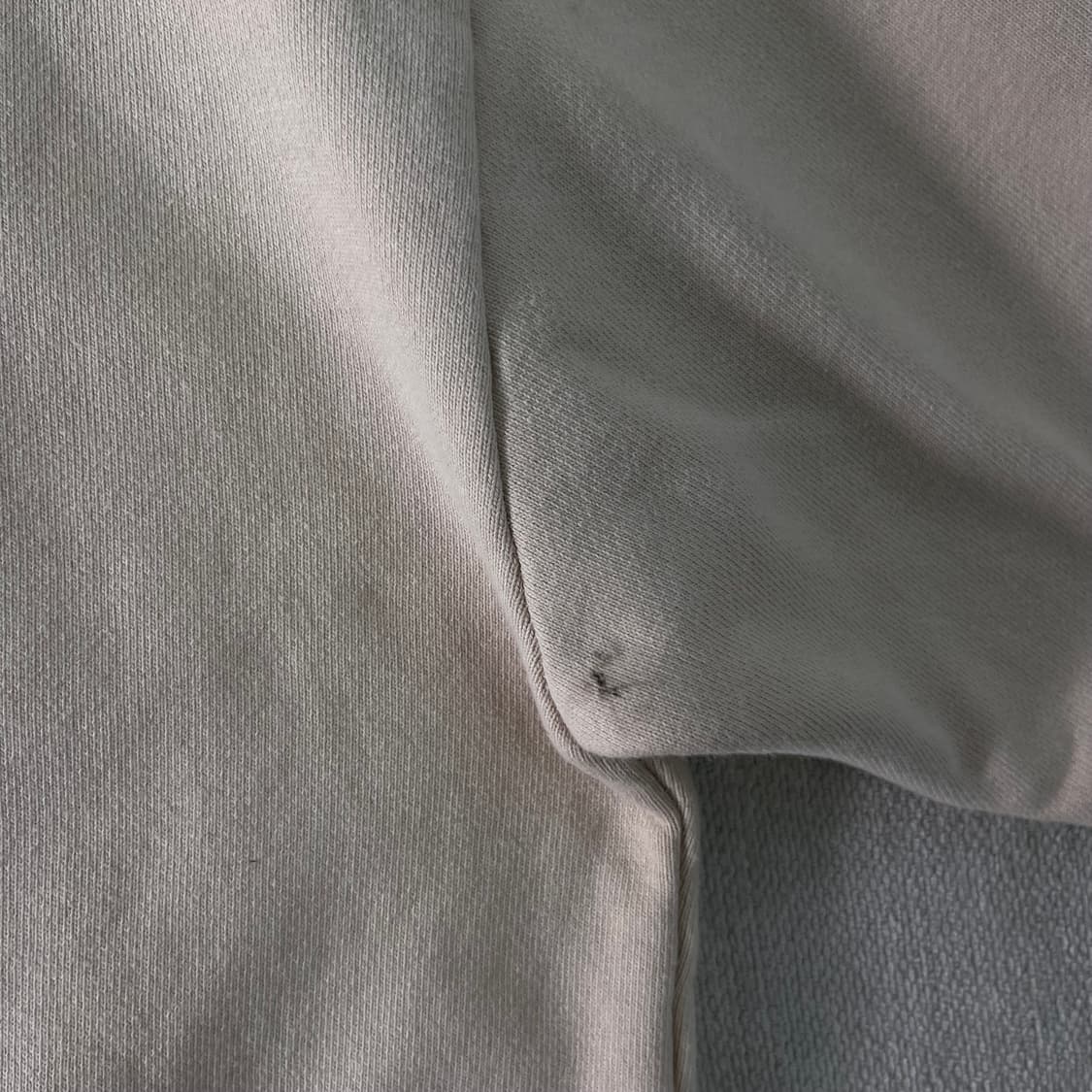 105 준지 20FW 엠브로이더리 맨투맨 상품이미지8