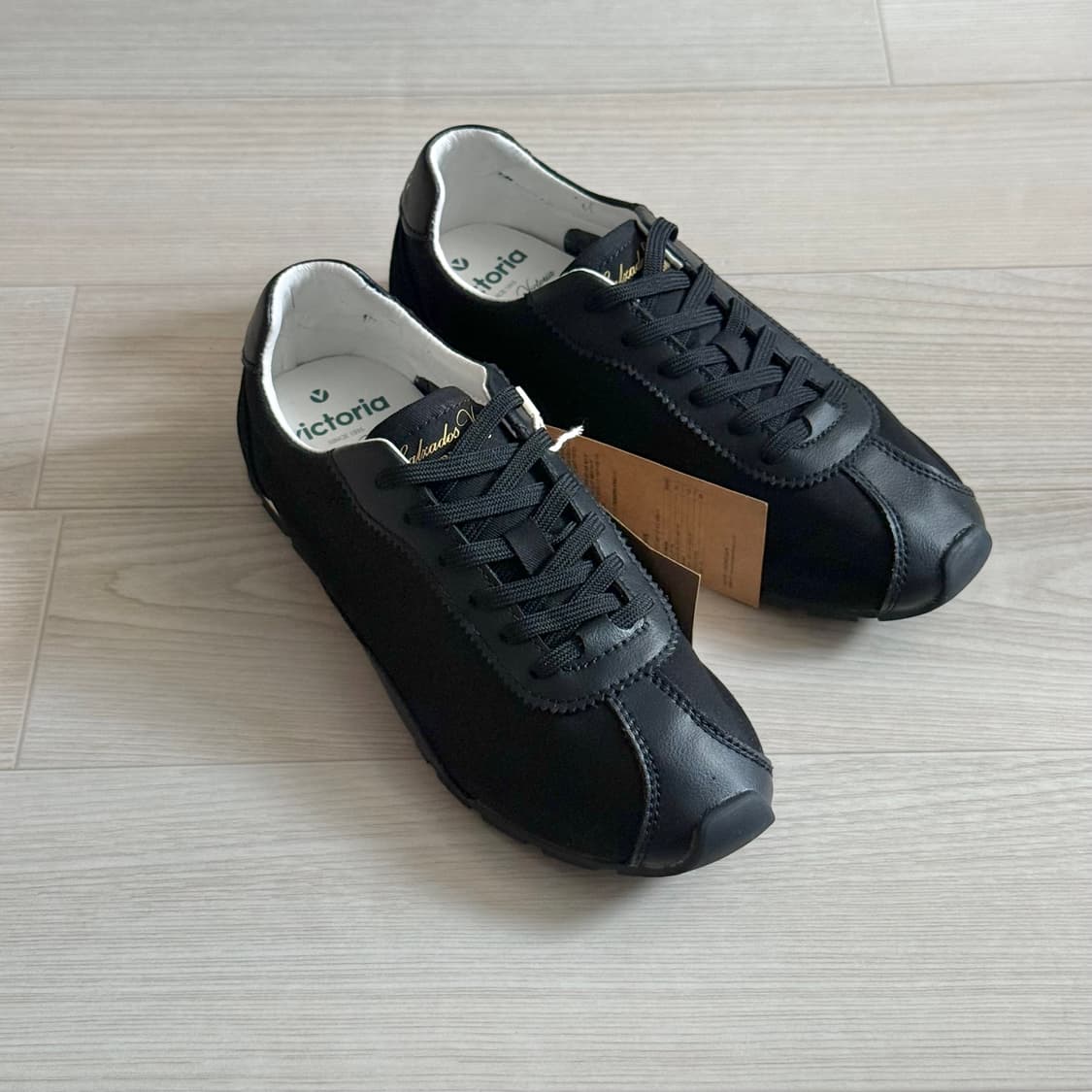 (새상품) 빅토리아슈즈 아스터 사르가 스니커즈 블랙 235 상품이미지2