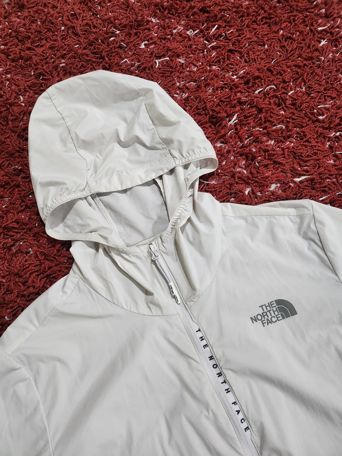 노스페이스 정품 여성용 바람막이 자켓 S
 상품이미지4