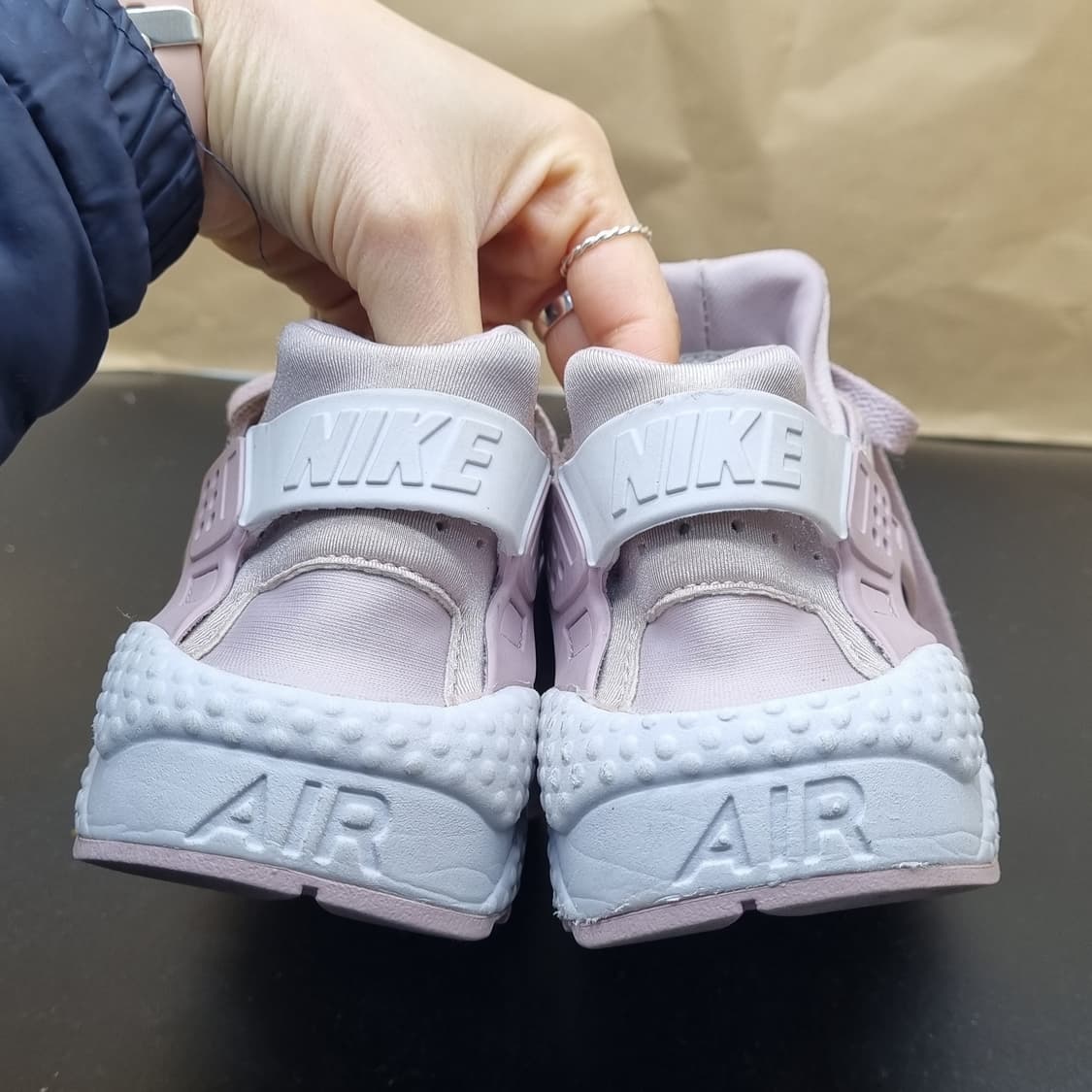 나이키 에어 허라취 운동화 실사이즈240 상품이미지4