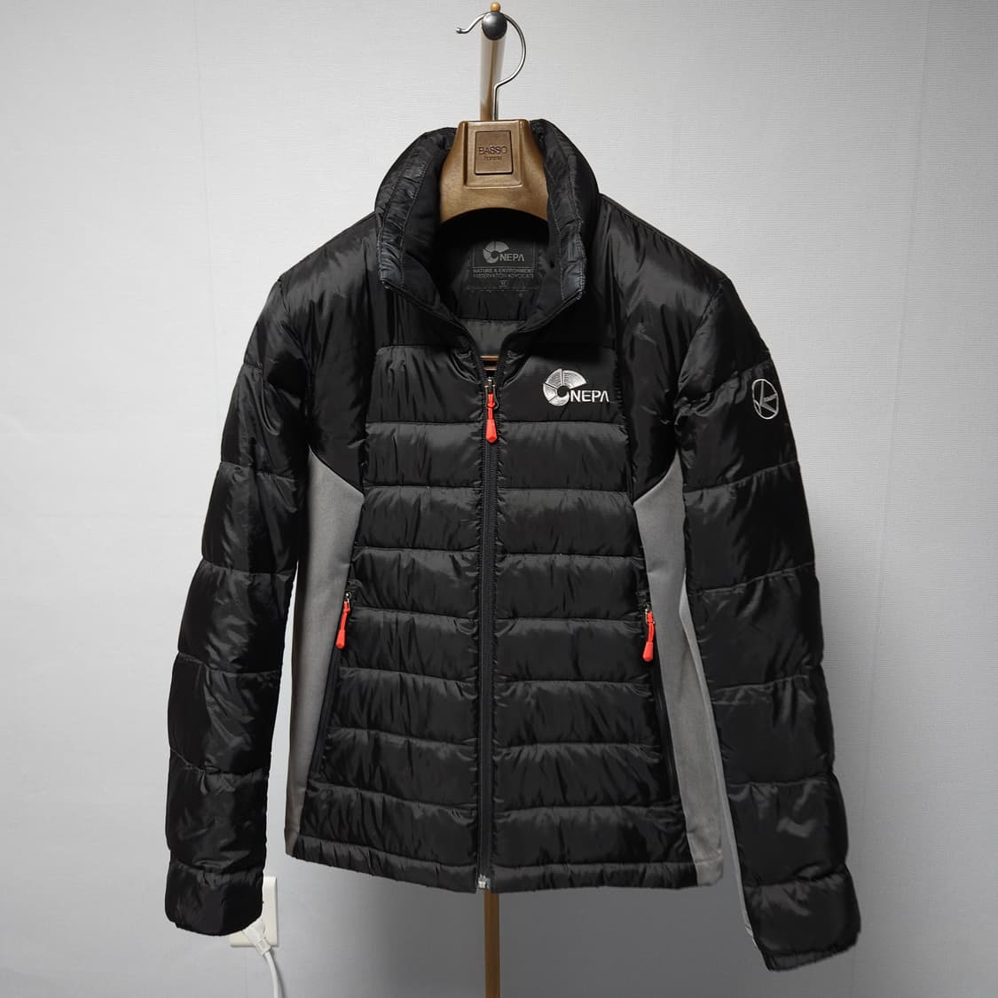95 ) 네파 블랙 덕다운 경량 패딩 상품이미지1