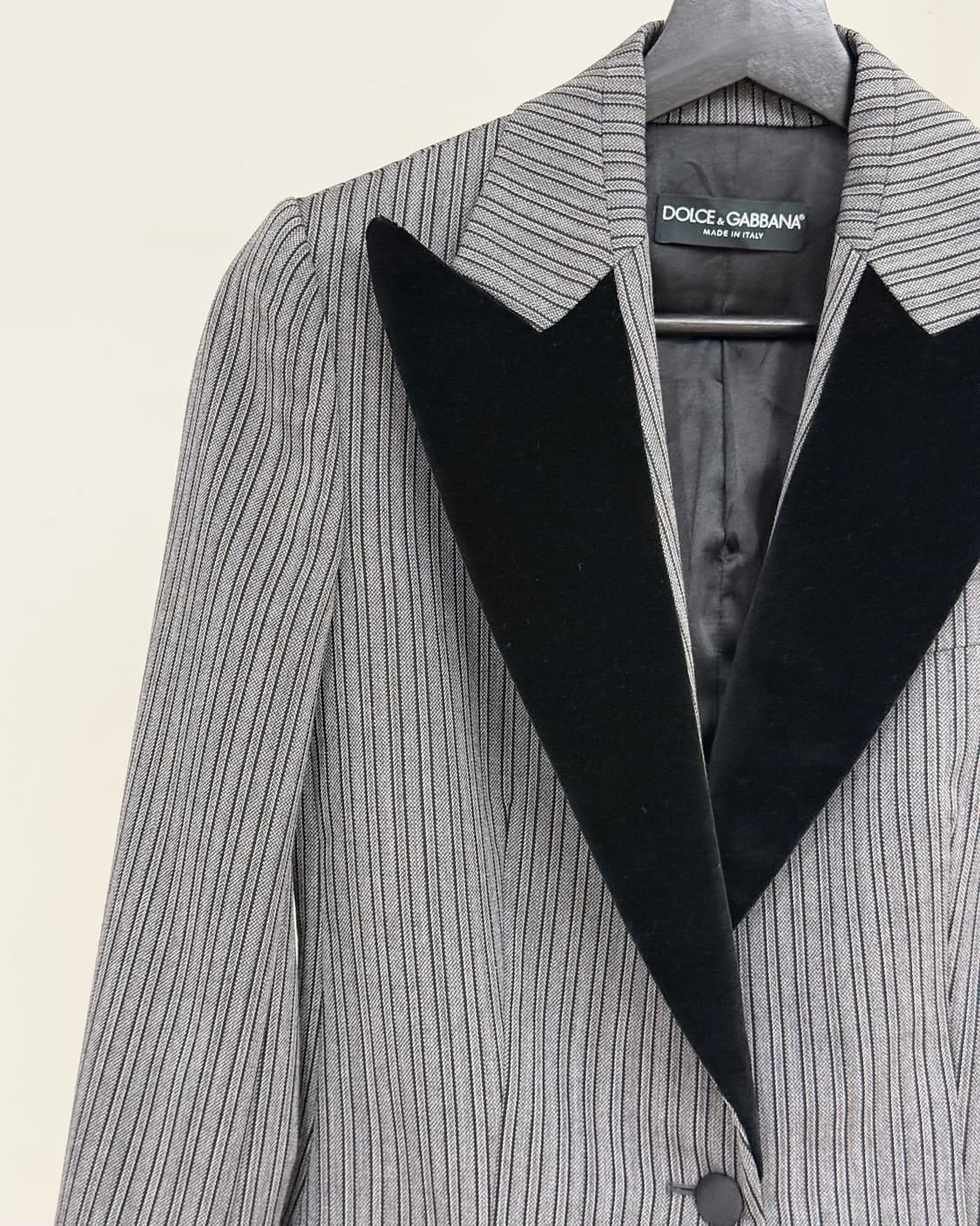 돌체 앤 가바나 그레이 스트립드 울 벨벳 레이펠 자켓 상품이미지3