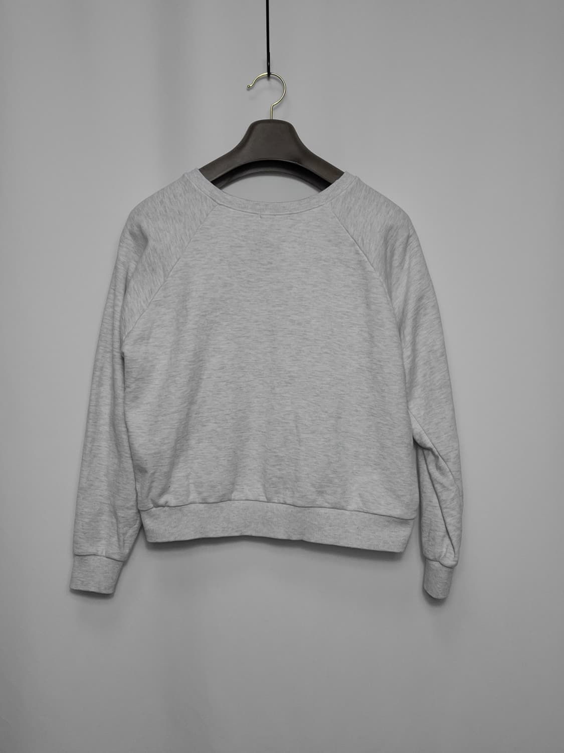 레터링 자수 맨투맨 상품이미지2