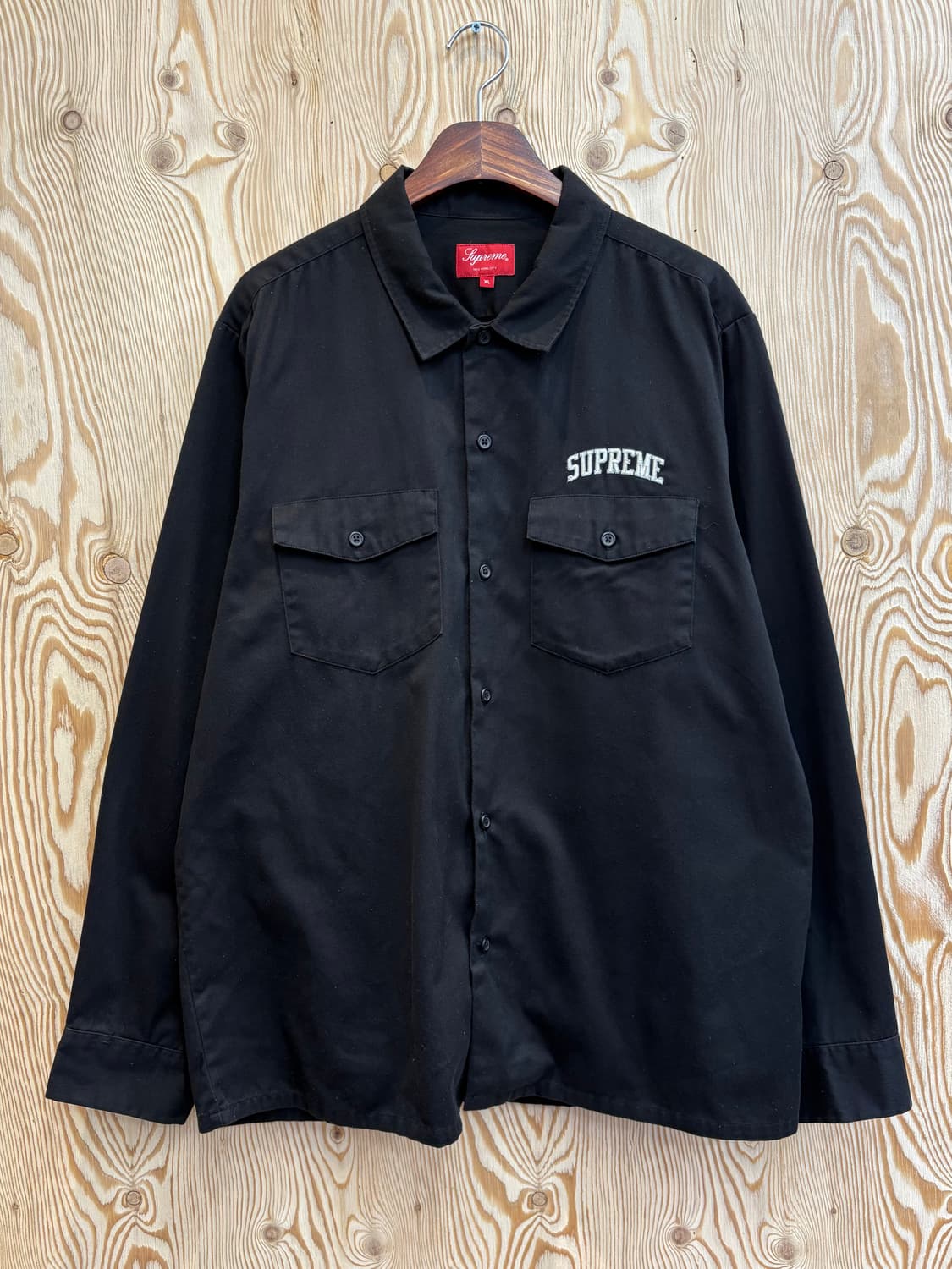 슈프림 듀얼포켓 자수 워크셔츠 상품이미지1