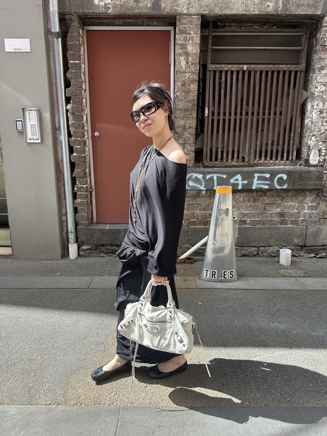 발렌시아가 시티 모터백 트위기 상품이미지3