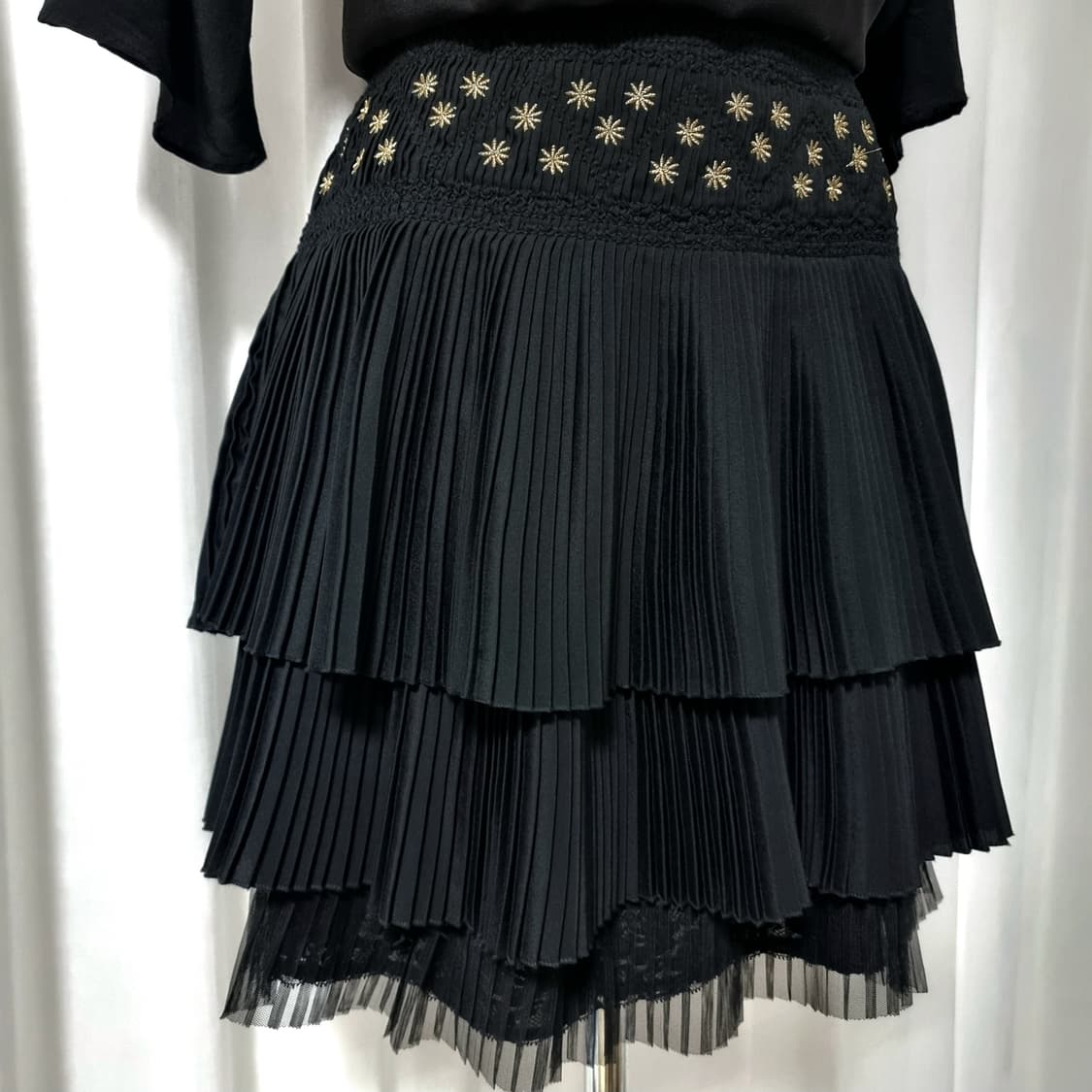 바네사브루노 실크100% 나그랑숄더 가오리핏 플리츠 원피스 (55/34) 상품이미지6