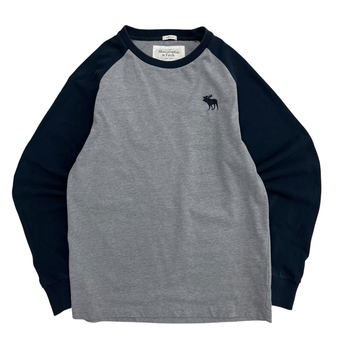 아베크롬비 네이비배색 그레이 롱슬리브 XL 상품이미지2