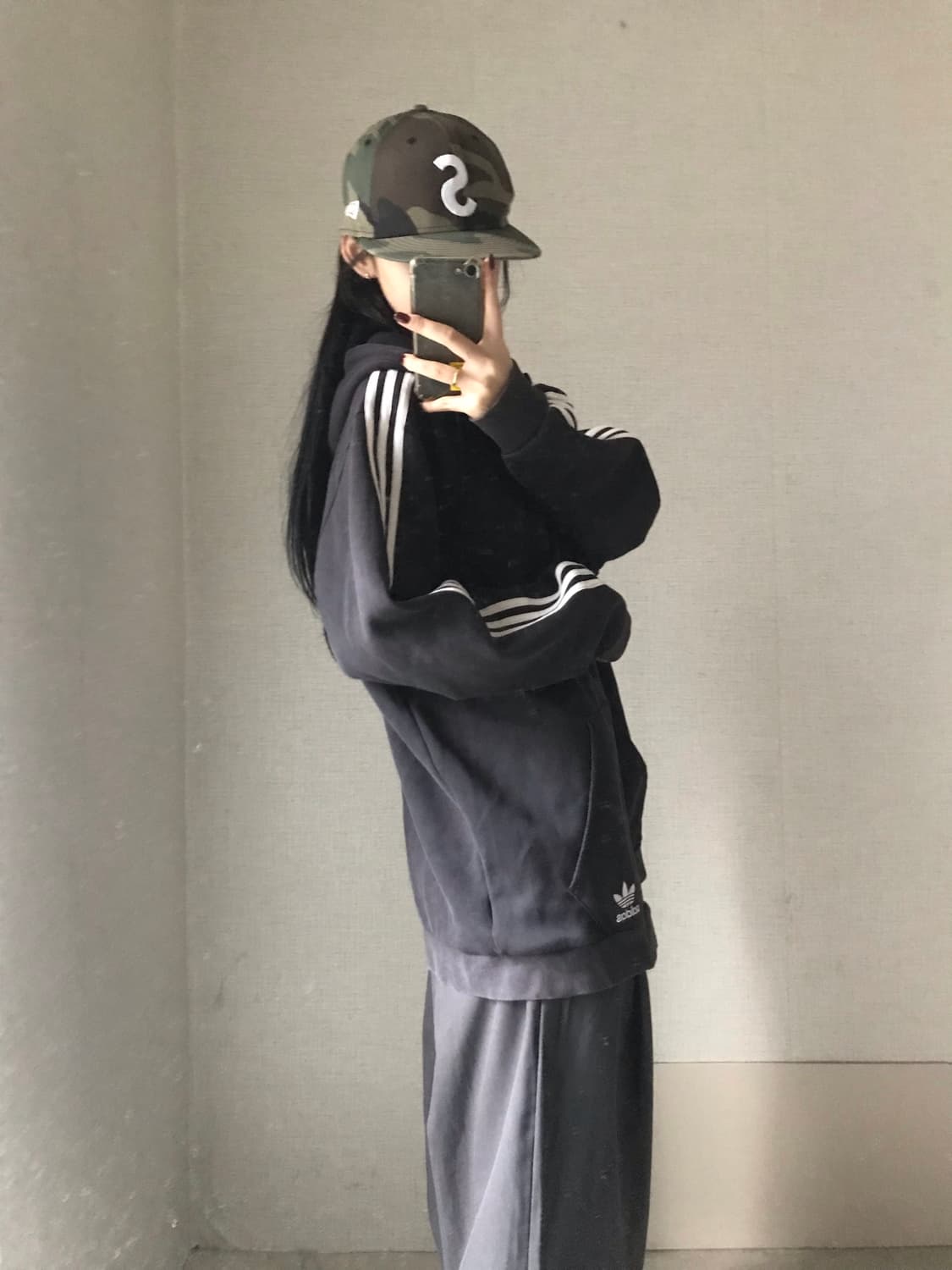아디다스 블랙 오버핏 후드집업 상품이미지4