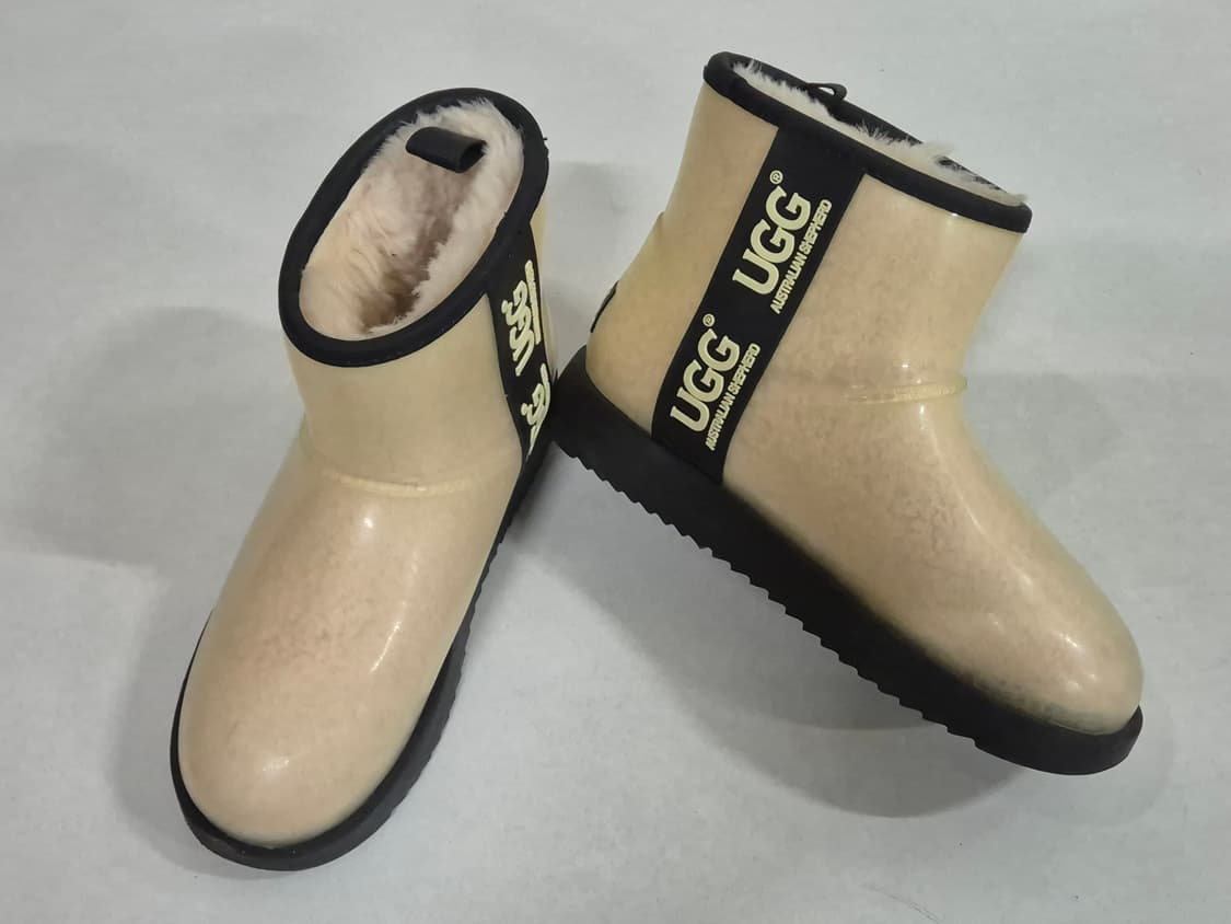 UGG 어그 클리어 부츠 (EU37/235) 상품이미지3