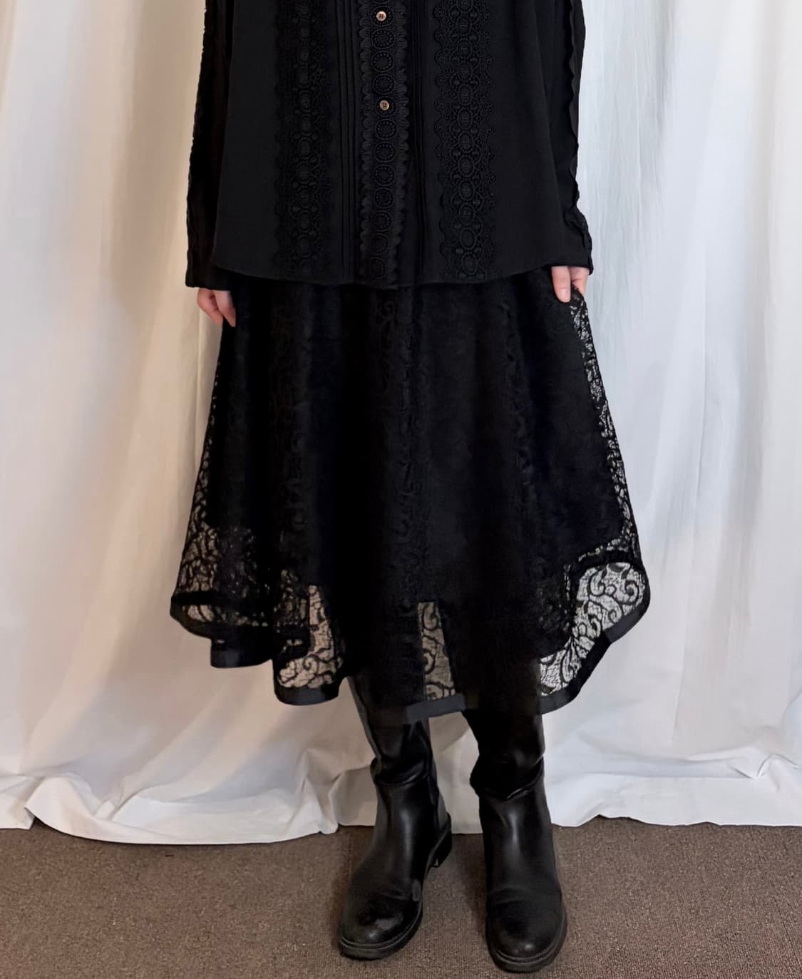 Lace Flare Midi Skirt – Black 상품이미지1