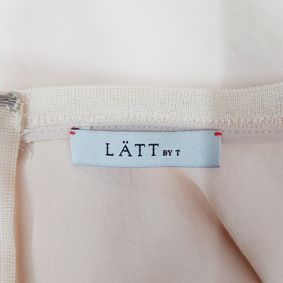 한섬 래트바이티 라운드넥 하프슬리브 블라우스 82-94-160사이즈 상품이미지7