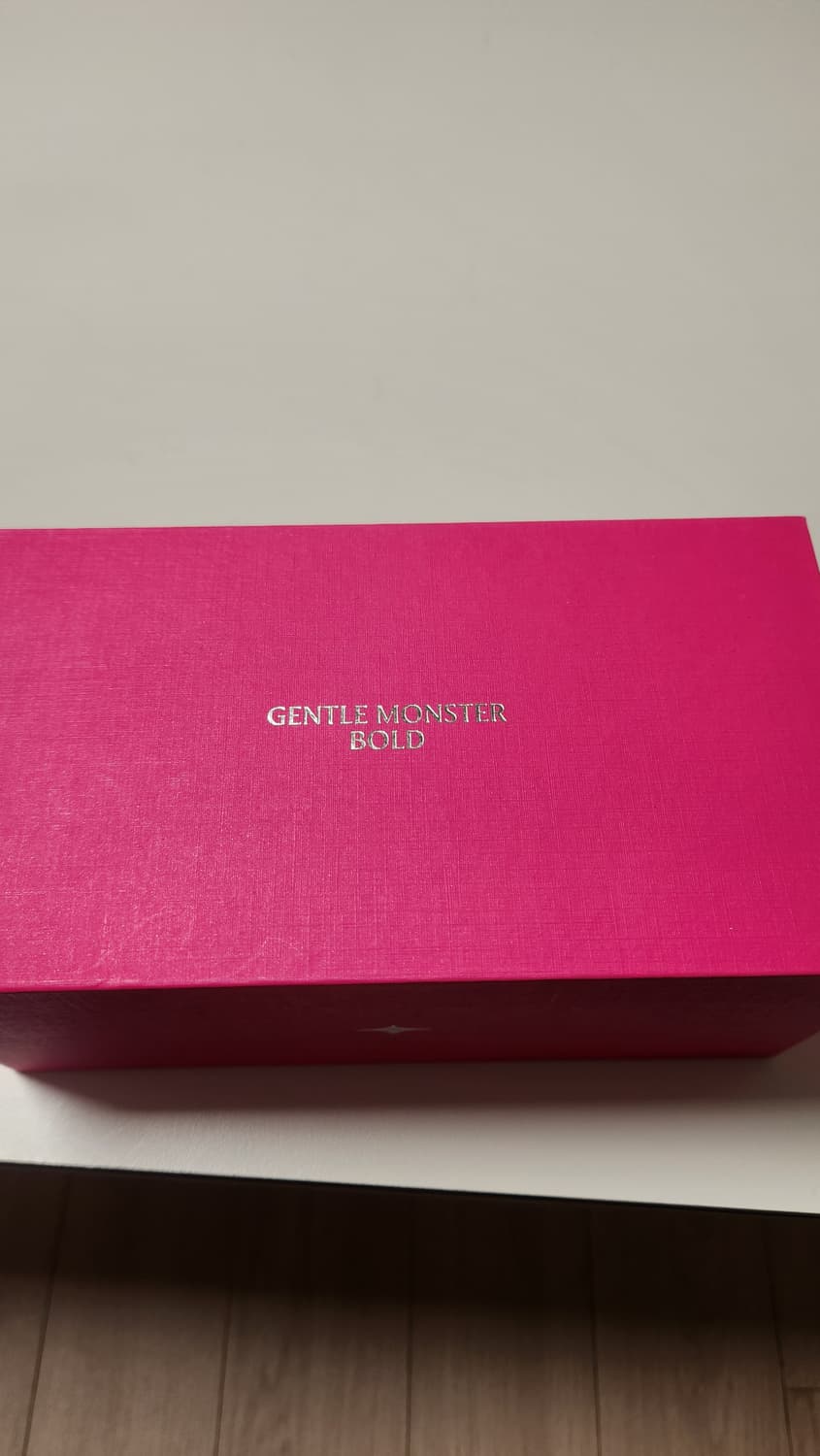 젠틀몬스터 ATOMIC-02 (아토믹02)판매합니다. 상품이미지1