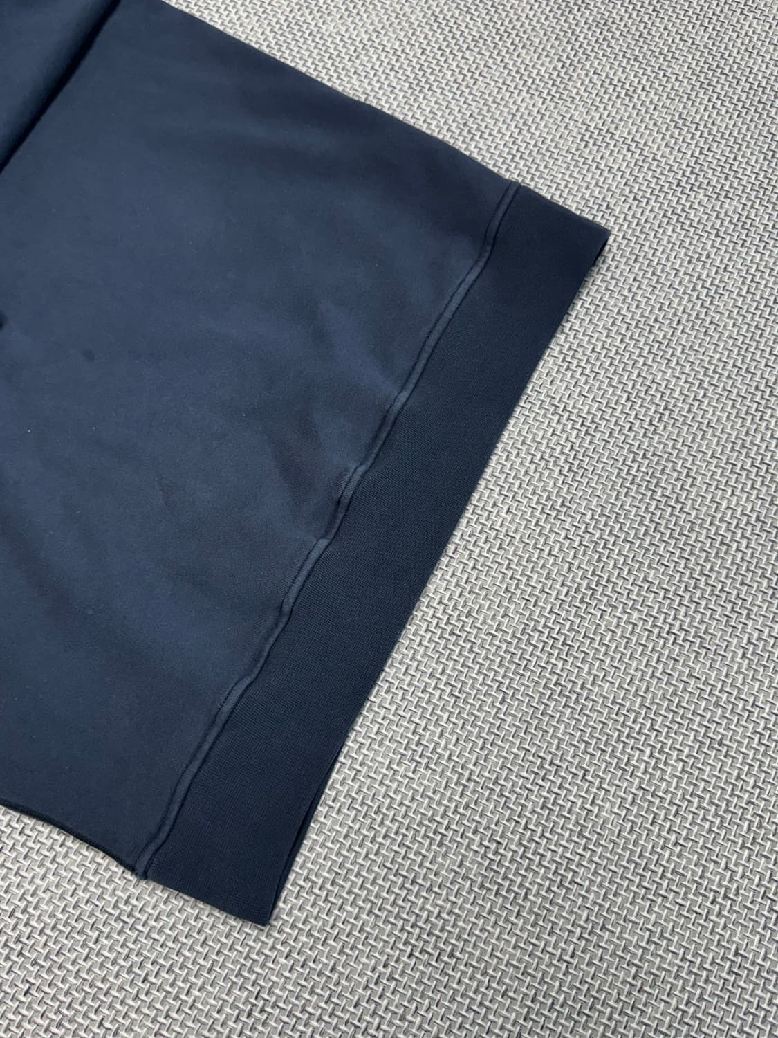 22ss 스톤 아일랜드 맨투맨 상품이미지2