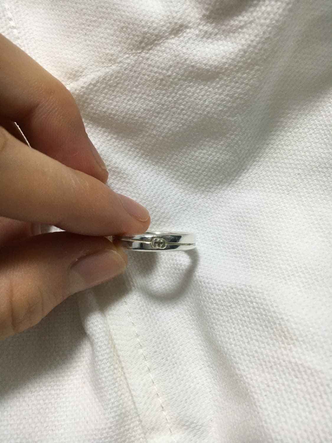 구찌 다이애그널 인터로킹 G 씬 반지13호 상품이미지5