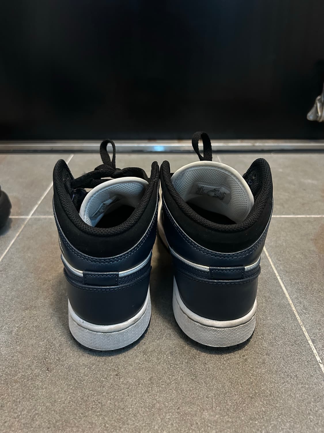 조던1 미드다크틸 상품이미지6