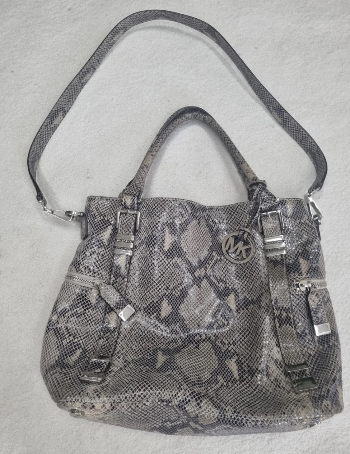 Michael kors 마이클 코어스 뱀피 숄더백  상품이미지2