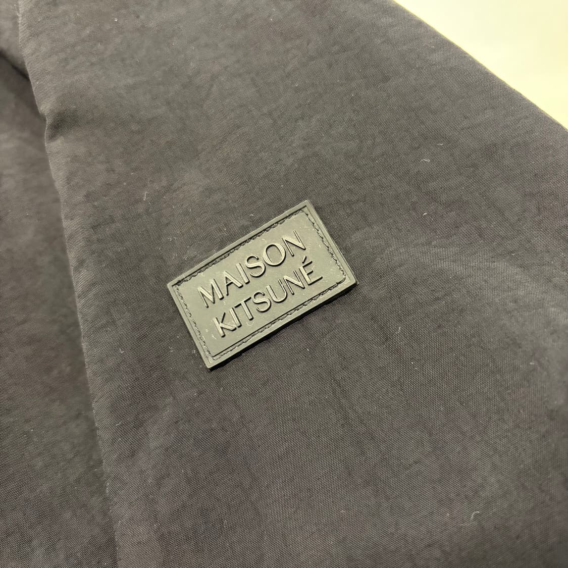 [L] 22FW 메종키츠네 익스클루시브 나일론 투웨이 자켓 블랙 D289 상품이미지4