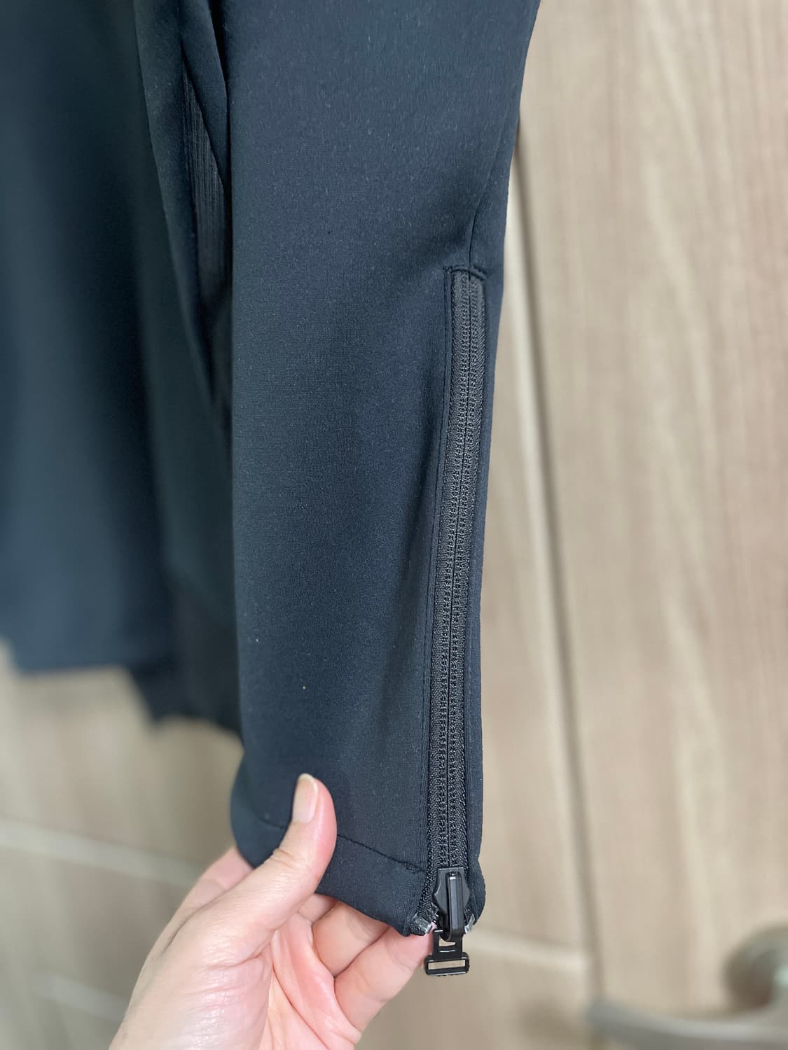 아디다스 맨투맨 블랙 A/M 상품이미지6