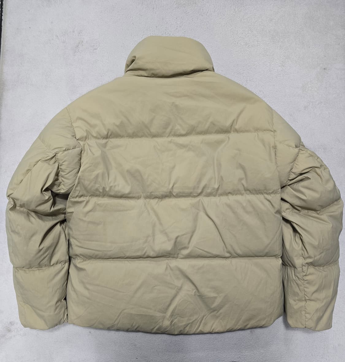 커스텀멜로우 새드스마일 다운 숏패딩 상품이미지4