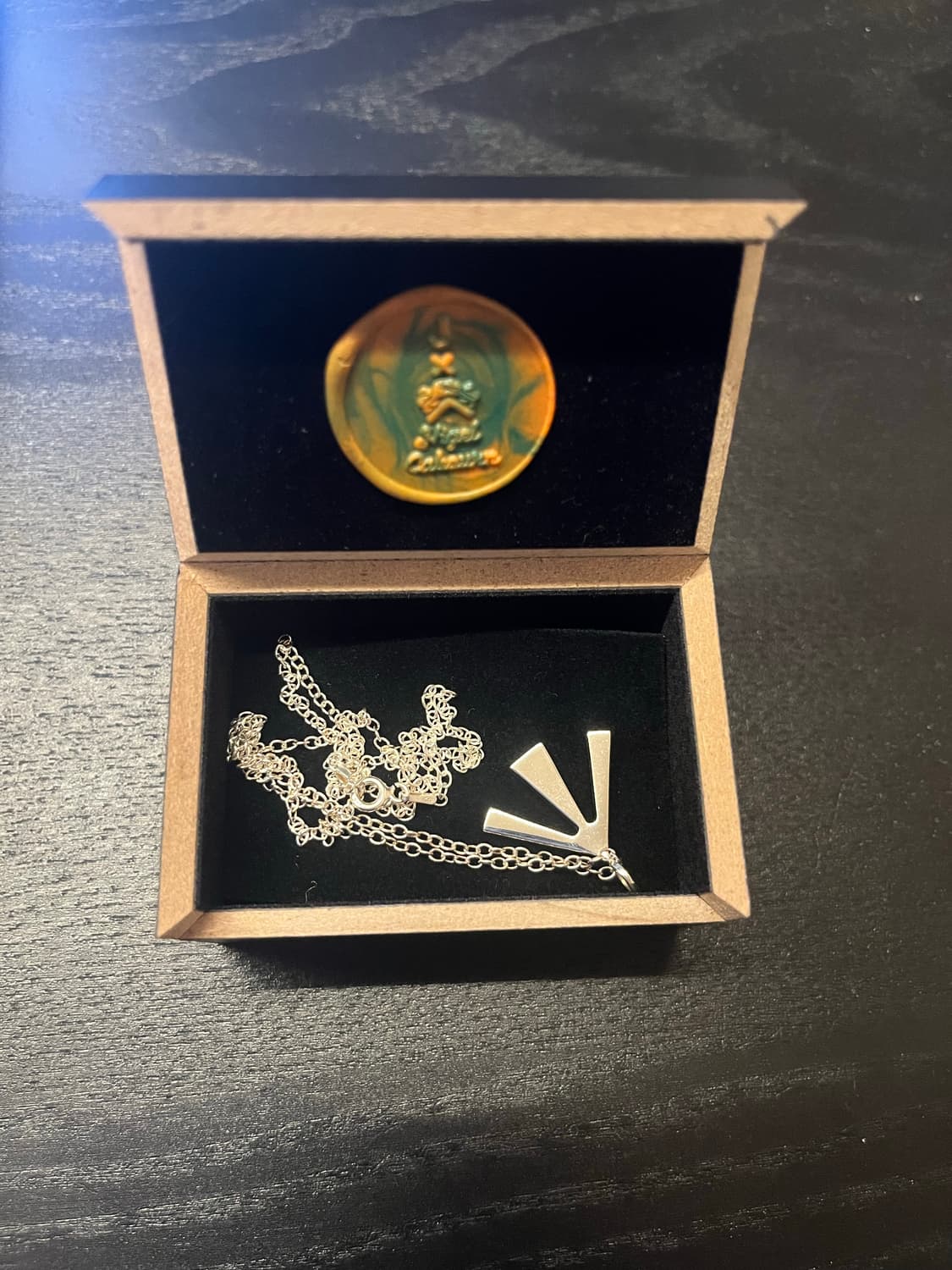 나이젤카본 X Johnny Hoxton London 브로드애로우 목걸이 상품이미지2