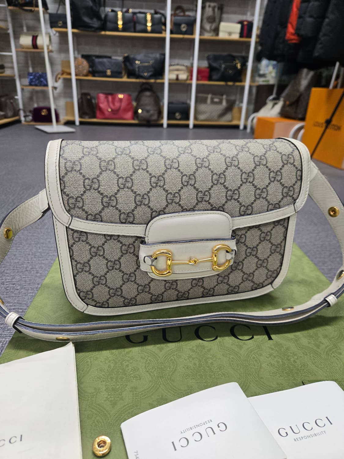 [특가][정품] 구찌 홀스빗 숄더백 상품이미지1