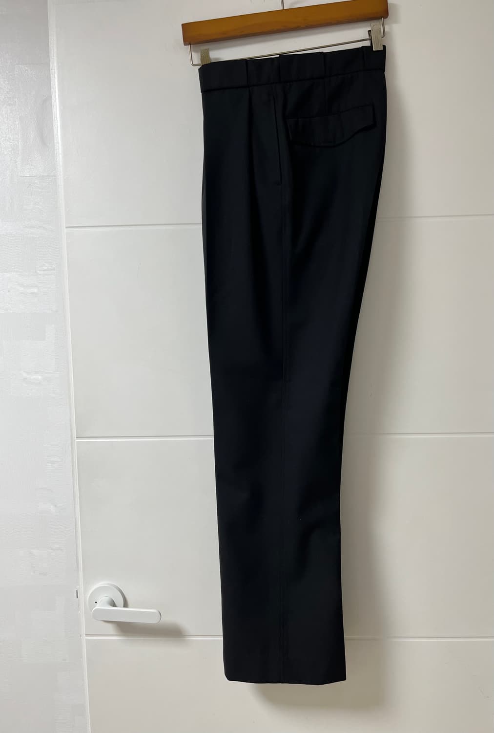 인사일런스 핀턱 팬츠 상품이미지3