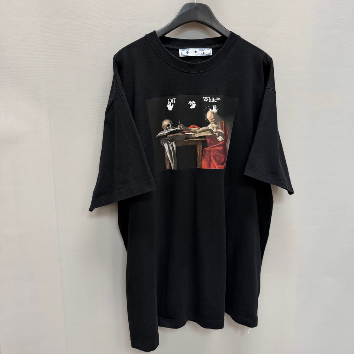 오프화이트 카라바지오 반팔티 (115)  상품이미지2