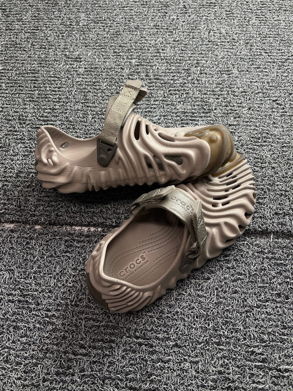 살레헤 벰버리x크록스 플렉스 클로그 슈즈 2502 상품이미지1