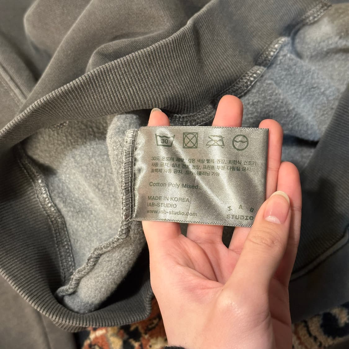 IAB 아이앱 스튜디오 피그먼트 맨투맨 (M-L) 상품이미지6