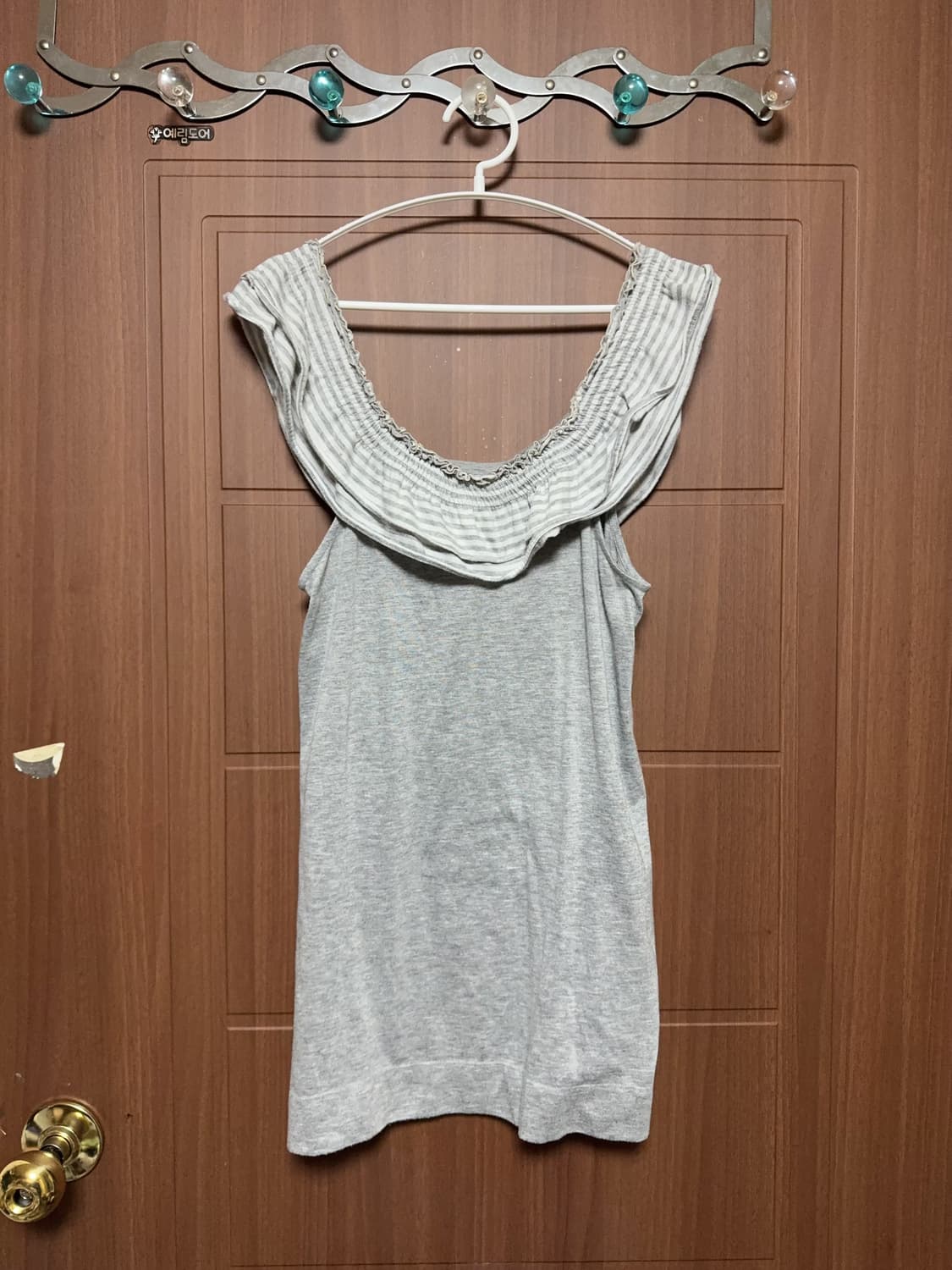 모리걸 하구미 일본 빈티지 그레이 스트라이프 오프숄더 나시 상품이미지1